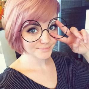 Meet your Posher, Amy jo